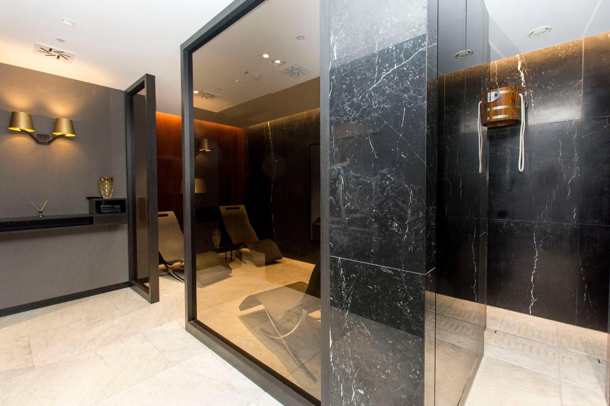 City Center - Walowa I Popieluszki By Apartmore กดัญสก์ ภายนอก รูปภาพ